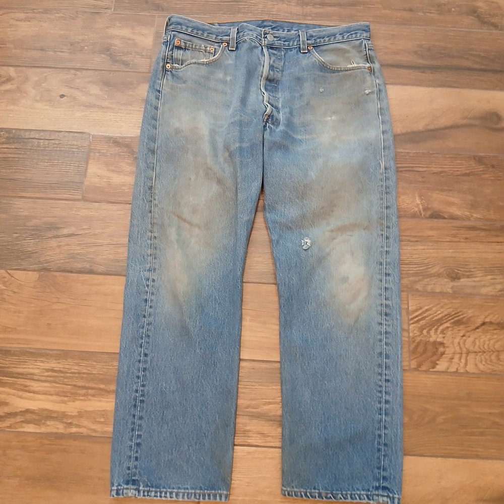 Vintage Levi's Jeans Mens 38x31 (FITS 34x27) Blue 501 Distressed USA Made 90s